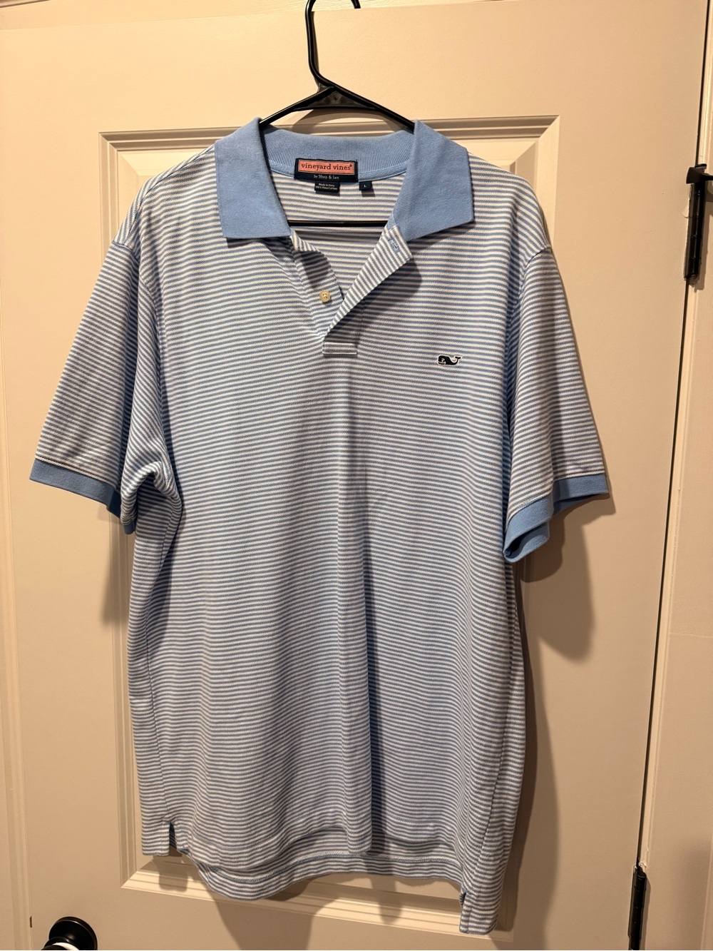 Vineyard Vines Men’s Light Blue and White Striped Polo